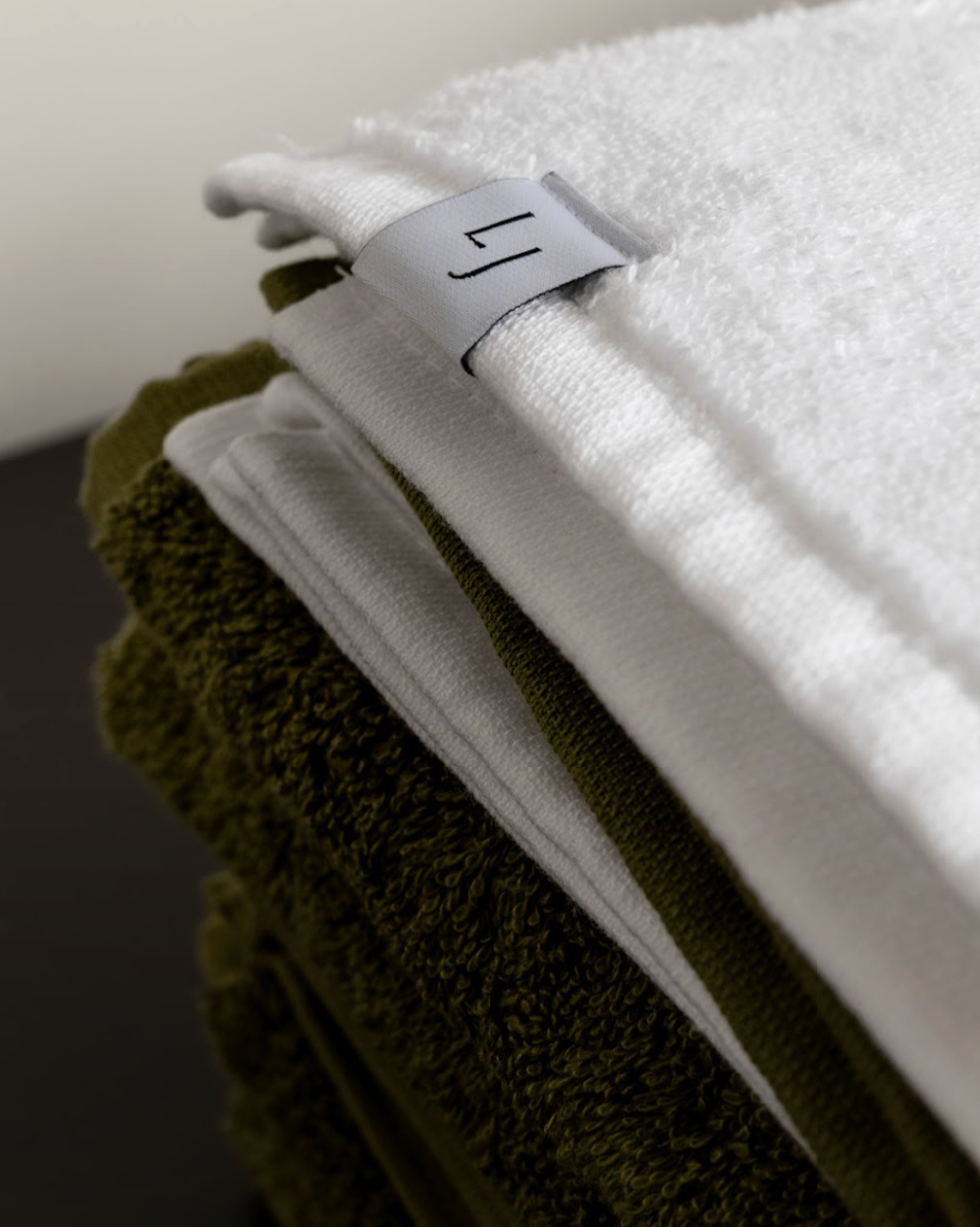 Essentials kúpeľňa