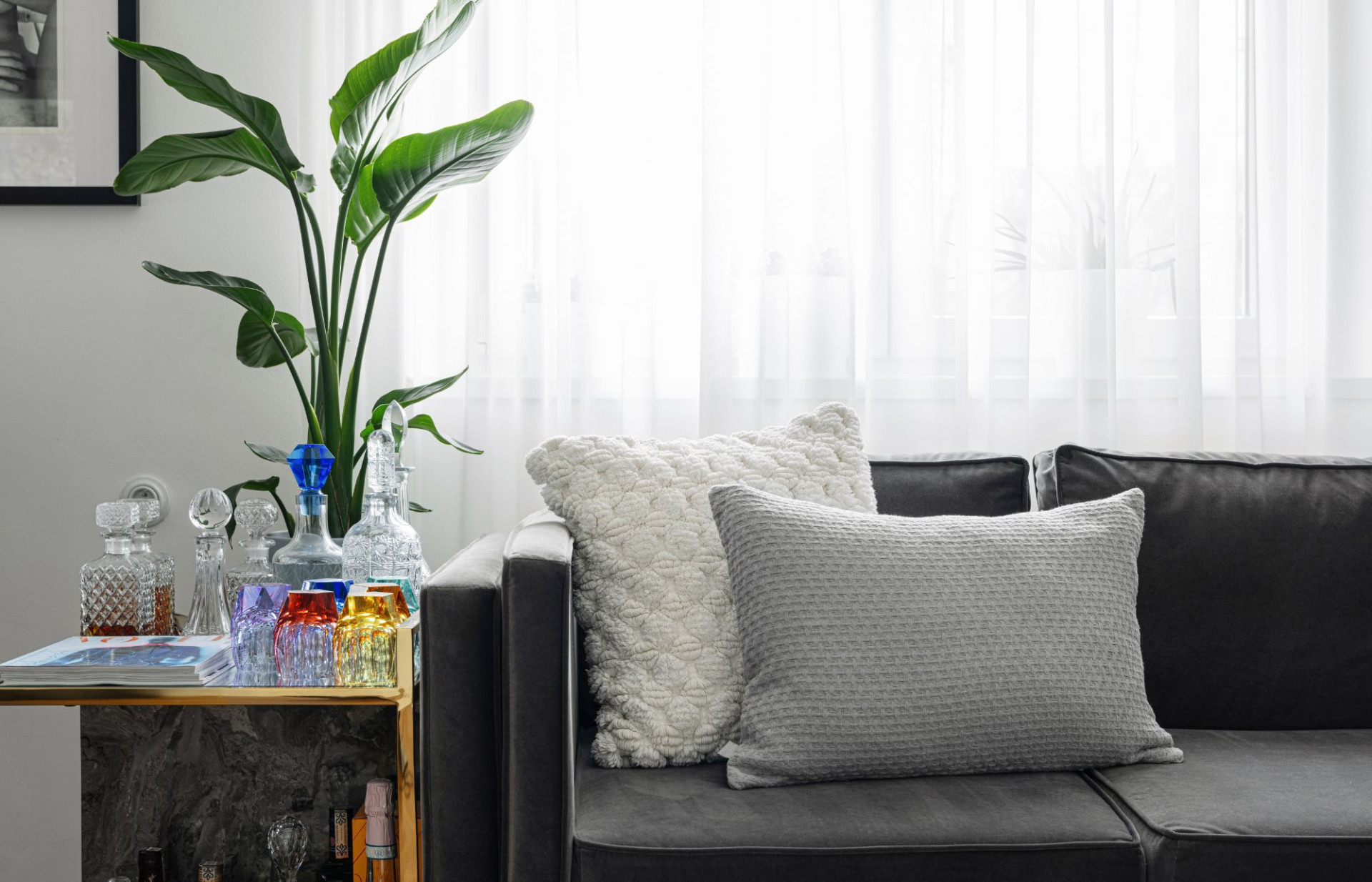 Our Woven Monocolour collection adds texture and a feeling of cosiness.