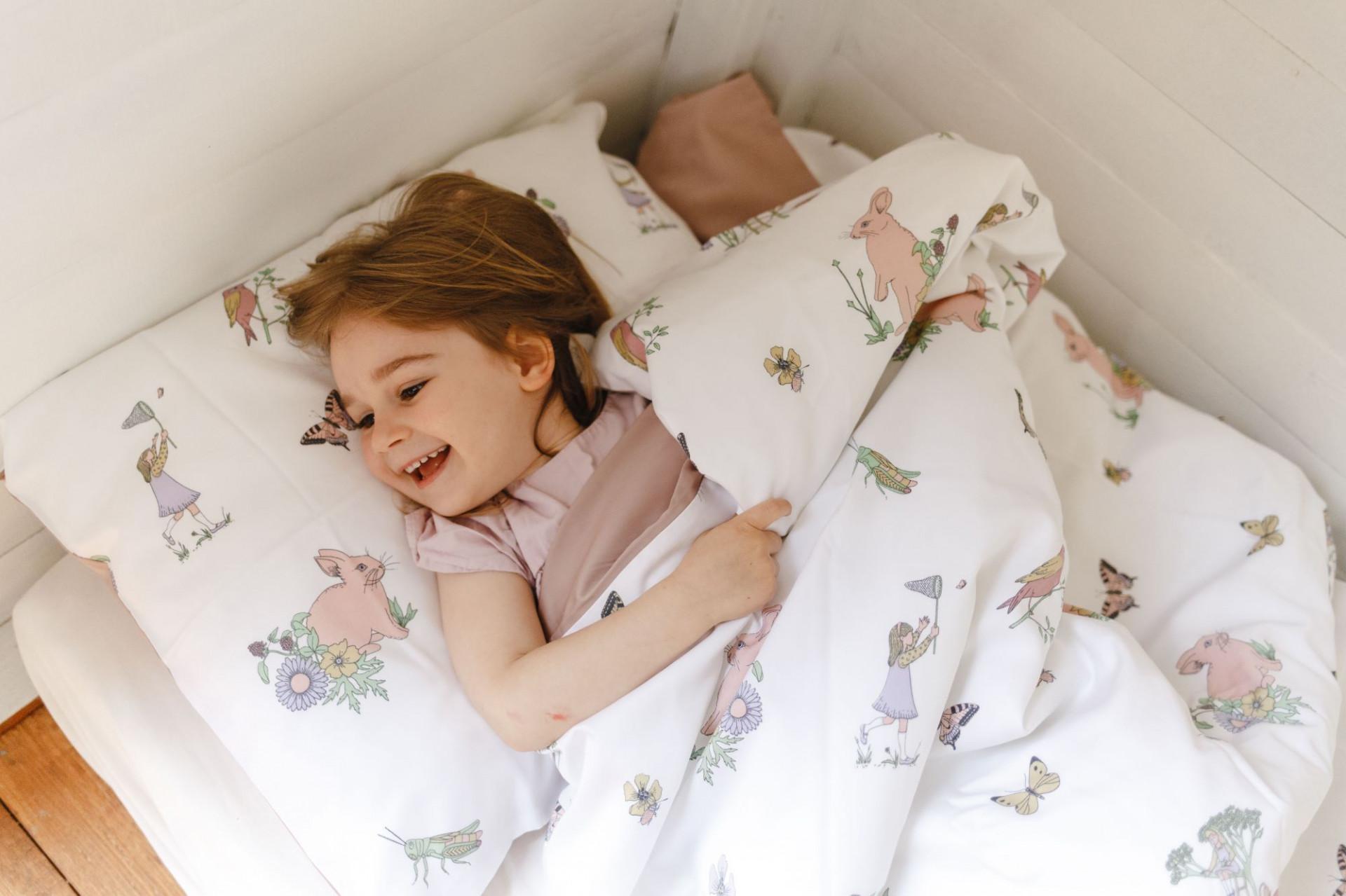 Aj na dosiahnutie kvalitného detského spánku je okrem vhodného režimu rozhodujúca výbava postieľky.